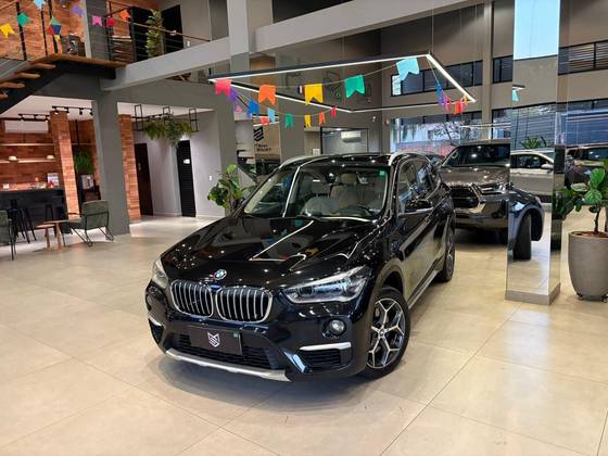 BMW X1 2.0 16V TURBO ACTIVEFLEX SDRIVE20I 4P AUTOMÁTICO BMW X1 2.0 16V TURBO ACTIVEFLEX SDRIVE20I 4P AUTOMÁTICO